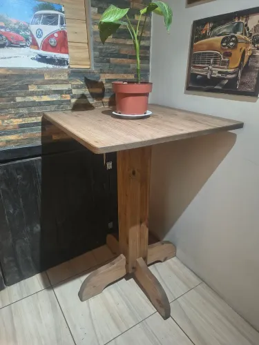 Vendo mesa bistrô madeixa maçissa.
