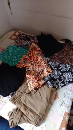Lotinho de roupas P