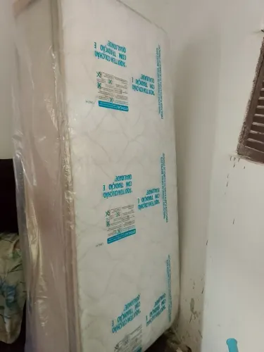 Colchão novo nunca usado ainda estar no plástico