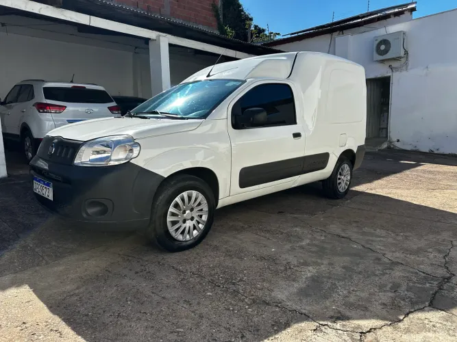 Fiat Fiorino Furgão Work. Hard 1.4 Flex 8V 2P 2019