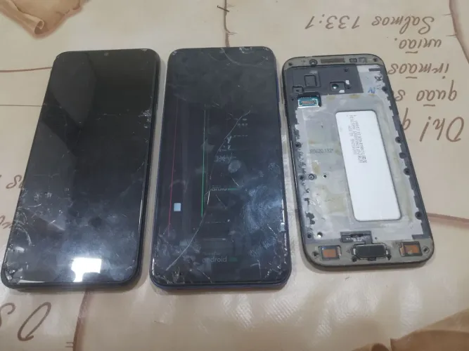 Celulares para retirada de peças ou concerto,leia a descrição por favor.