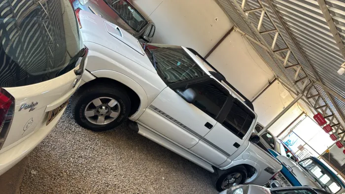 Chevrolet S10 Pick-up Exec. 2.8 4X4 CD TB Int.dies 2011
