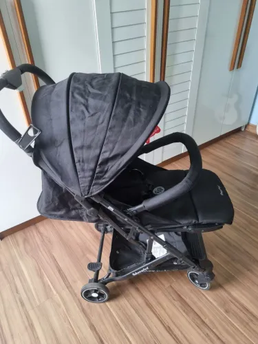 Carrinho de Bebê Oppa Preto Fisher Price