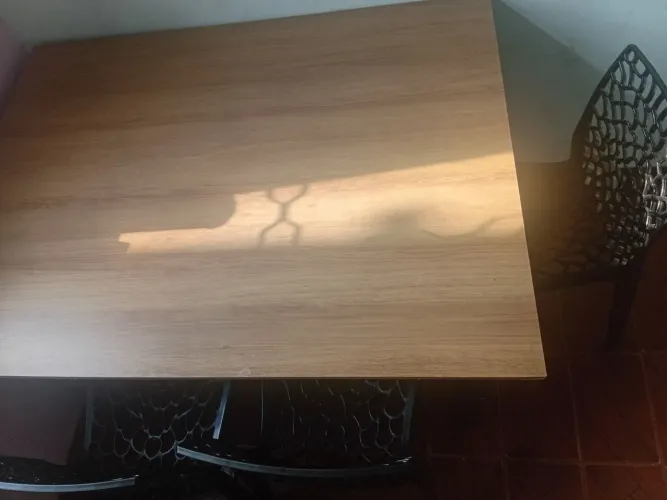 Mesa completa com 4 cadeiras