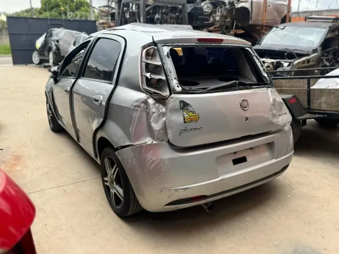 Sucata Fiat Punto 1.8 8v 2008 para peças