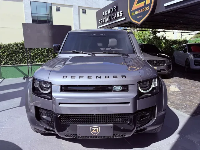 Land Rover Defender 110 2.0 Turbo HSE SI4 AUT 2022