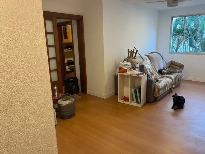 Apartamento com 2 quartos e 63m² à venda bairro São João, Porto Alegre por R$ 285.000,00