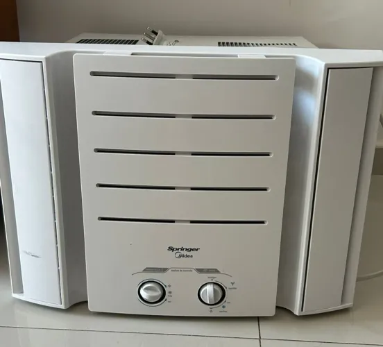 Ar condicionado semi novo