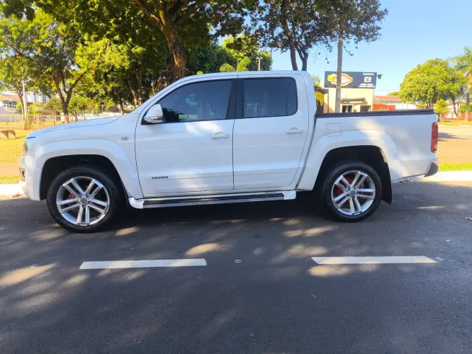 Volkswagen Amarok High.cd 2.0 16V TDI 4X4 Dies. AUT 2013
