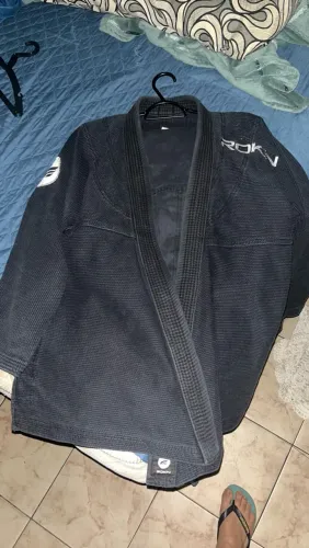 Kimono de jiu-jítsu ROKN a2