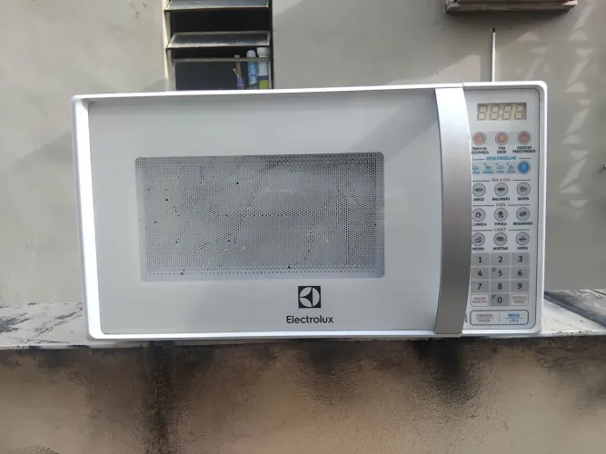 Microondas Electrolux 20 litros Em perfeito funcionamento