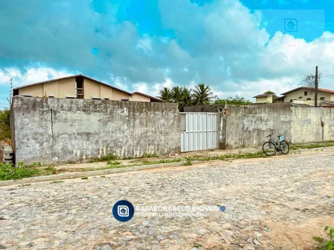 Terreno à venda em Eusébio com 1200m².