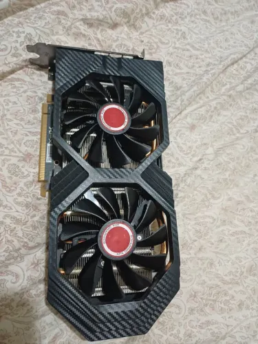 Placa de video XFX amd rx580 em excelente estado funcionando tudo certinho 