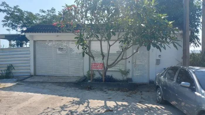 Casa para Venda em Rio de Janeiro, Barra de Guaratiba, 1 dormitório, 1 suíte, 2 banheiros,