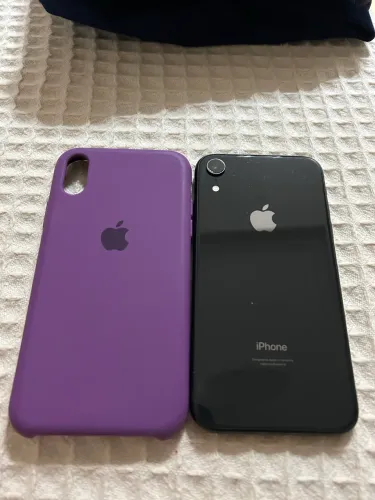 iPhone XR 128GB com todos os acessórios
