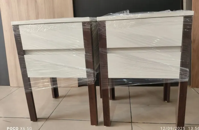 Mesa de cabeceira, novos