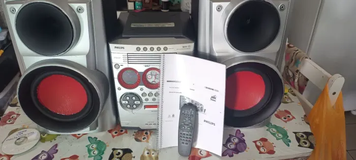 MINI SYSTEM PHILIPS FWM57 COM 400 WATTS RMS DE POTÊNCIA. 