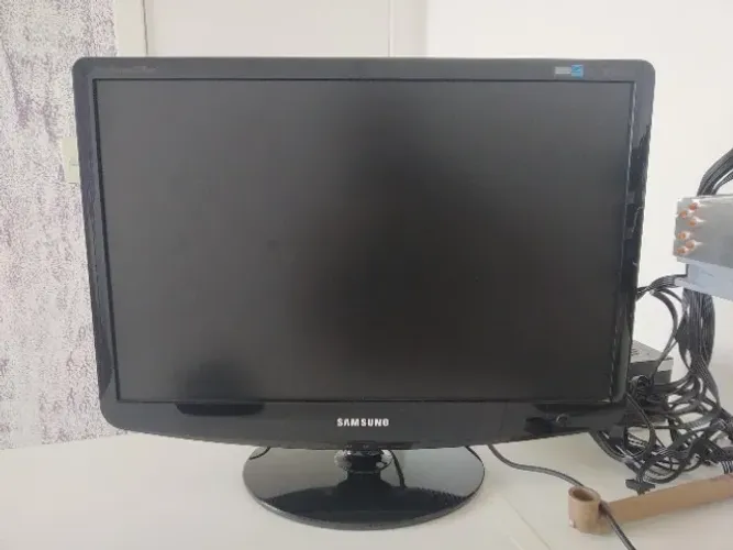Monitor Samsung Syncmaster 2232bw Plus 2ms 8000:1 22 Polegadas 1680x1050
