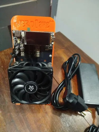 Nerdqaxe ++ 4.8 TH minerador de Bitcoin Bitaxe 