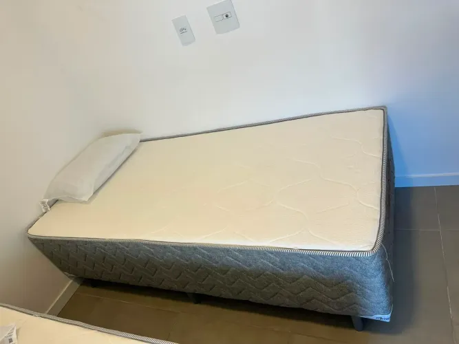 Cama de solteiro 1,87m X 87cm