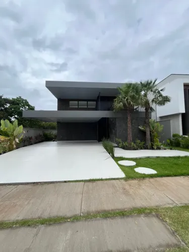Casa nova no Alphaville Teresina com 320m² de área construída