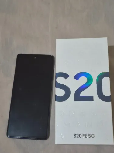 Vendo s20 fe Snapdragon funcionando perfeitamente sem riscos na tela