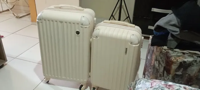 Kit de mala de mão e despacho 