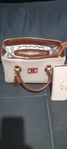 Bolsa e carteira chenel ótimo estado 