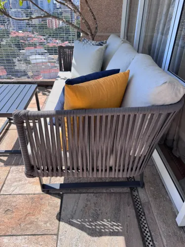 Sofa corda nautica cinza externo com mesa de centro para Jardim e Varanda
