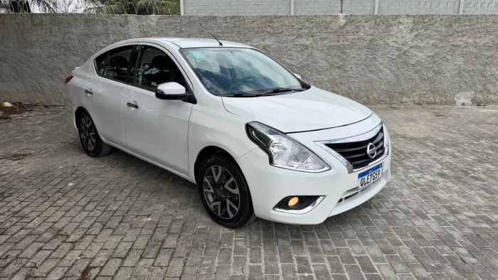 Nissan Versa SL 1.6 16V Flexstart 4P Aut. 2017