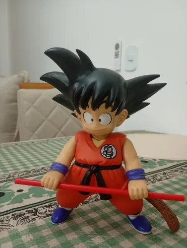 Goku 20 cm
