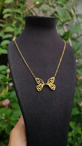 Colar de borboleta em aço inoxidável