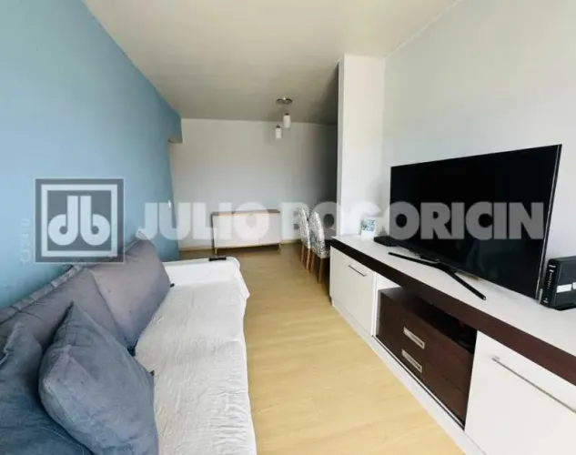 Apartamento com excelente planta, 2 quartos com suíte, varanda, 1 Vaga na escritura!!