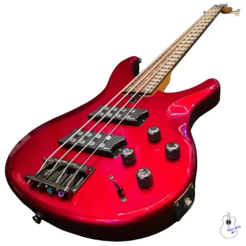 Contra Baixo Yamaha Ativo TRBX 304 Candy Apple Red - Pouco Usado