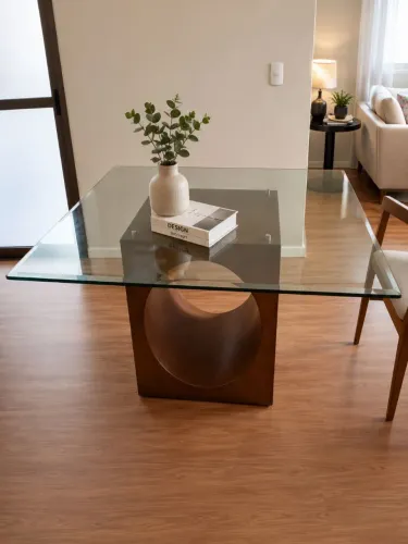 Mesa de jantar quadrada