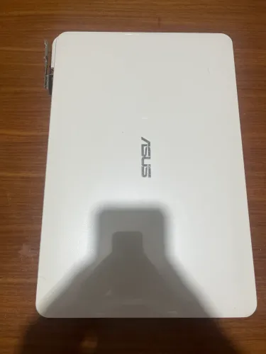 Notebook Asus X550c I3 3217u 8gb Ram 240gb Ssd, Leia (usado) (Usado)