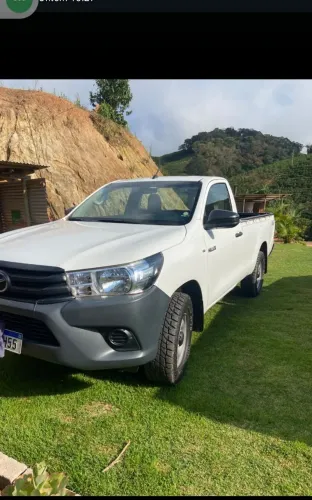 Toyota Hilux CS 4X4 2.8 TDI Diesel Mec. 2023