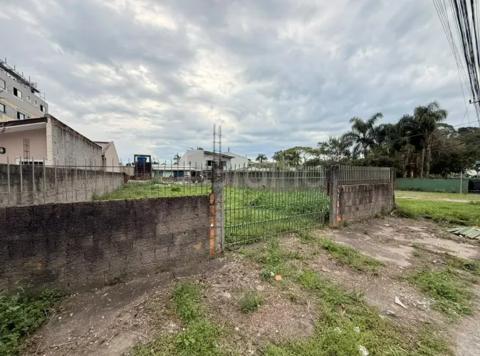 Terreno de 356,52m² na Cachoeira do bom Jesus, Florianópolis