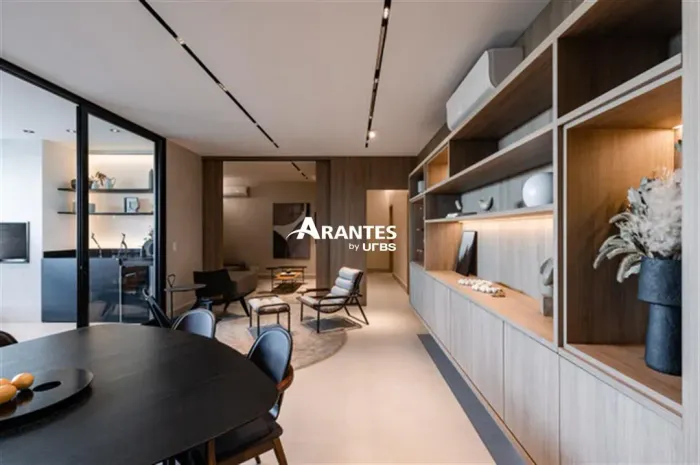 Apartamento com 185m² à venda no Jardim Karaíba