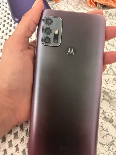 ? VENDO CELULAR MOTOROLA ?