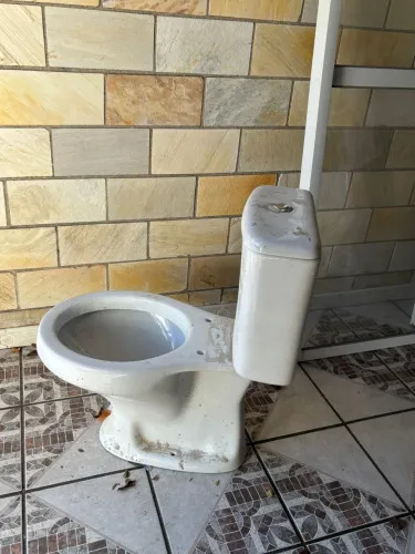 Vaso sanitário Deca Ravena novo (sem assento)