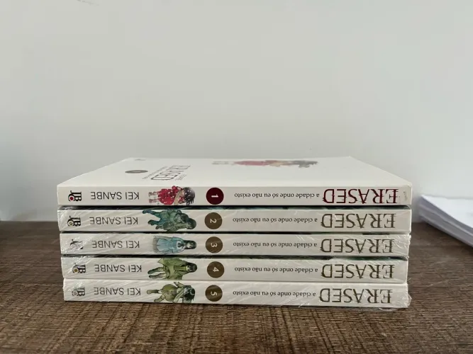 Mangás Erased 1-5