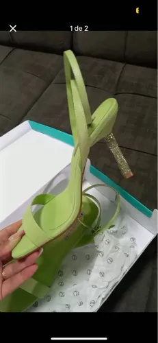 Sapatinho de luxo 37