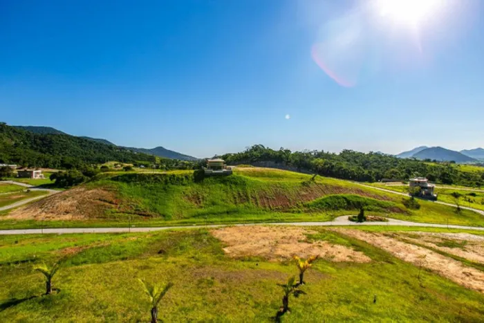 Condomínio Pedra do Vale Maricá - Lotes a partir de 450m² cercado de verde!