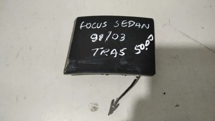 Tampa Reboque traseiro Ford Focus Sedan 1998 / 2003