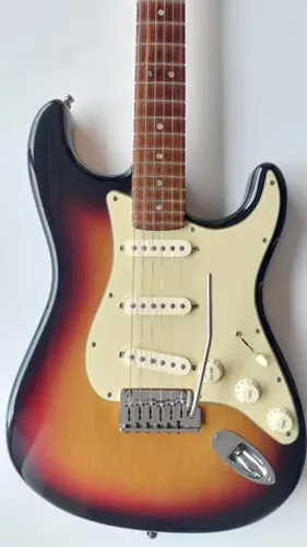 Guitarra Fender Stratocaster Deluxe Americana - Made In Usa