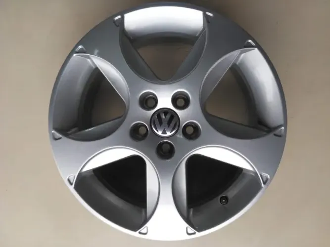 Rodas aro 16 vw golf 5x100 16x6,5 et42 prata