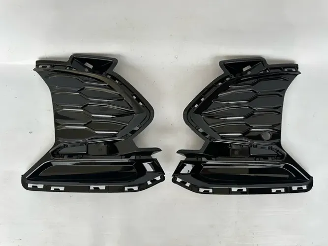 Par Grade Farol de Milha Chevrolet Equinox RS