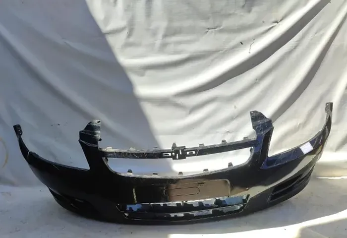 Parachoque dianteiro Celta Prisma 2011/2014 com detalhe