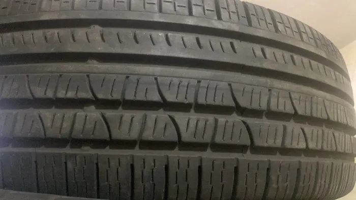 235/45/19 AG hht 